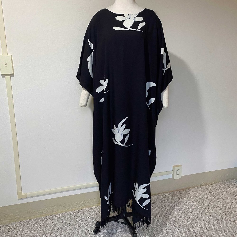 Wrapsody Black Floral Poncho Style Cover - One size  (8-16ish)